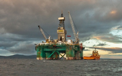 Argentina phong tỏa tiền của 5 công ty dầu khí tại Malvinas/Falklands 